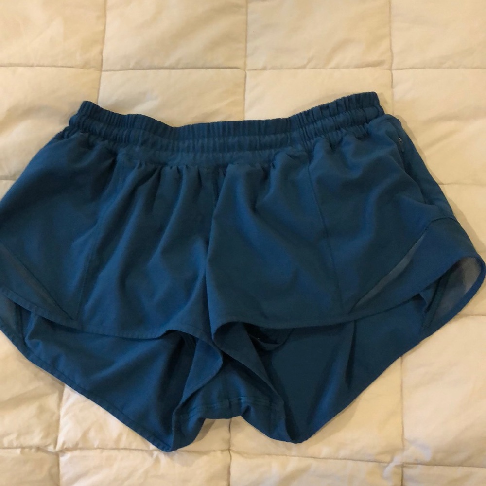 Lululemon hotty hot shorts 2.5 inseam